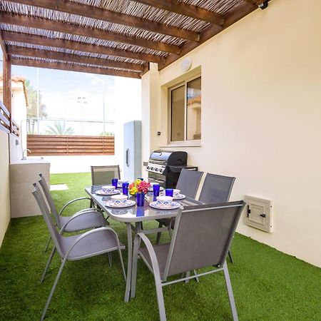 Villa Oasis Pernera ภายนอก รูปภาพ