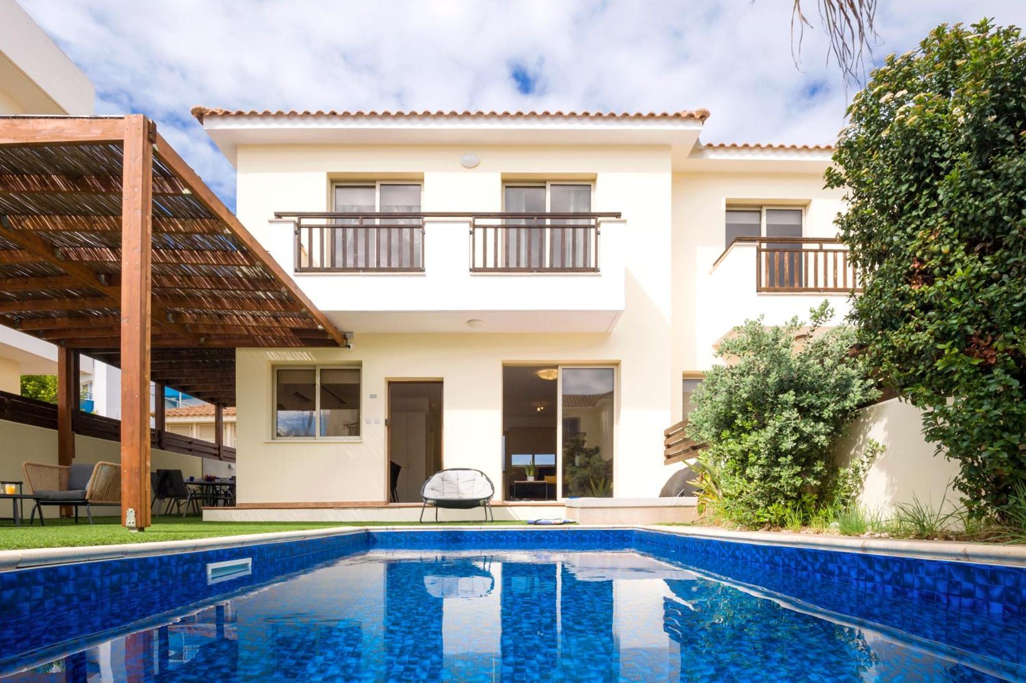 Villa Oasis Pernera ภายนอก รูปภาพ