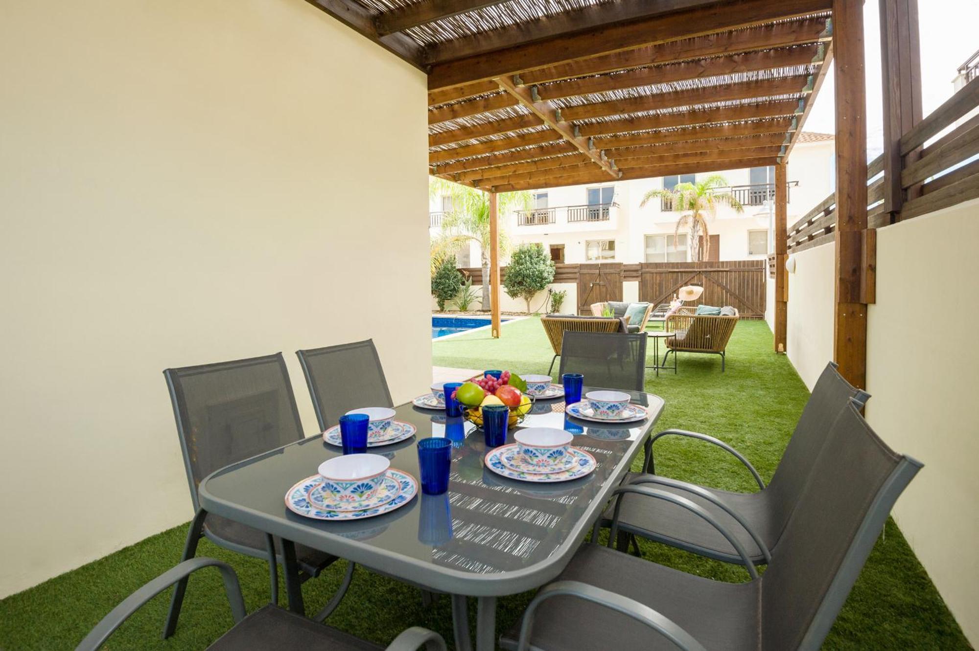 Villa Oasis Pernera ภายนอก รูปภาพ