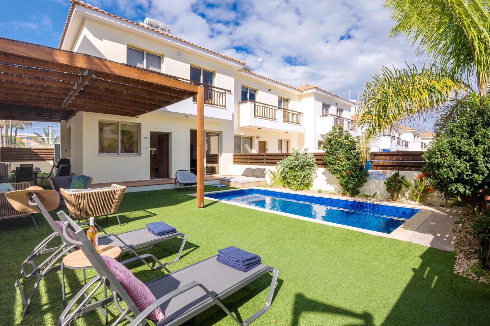 Villa Oasis Pernera ภายนอก รูปภาพ