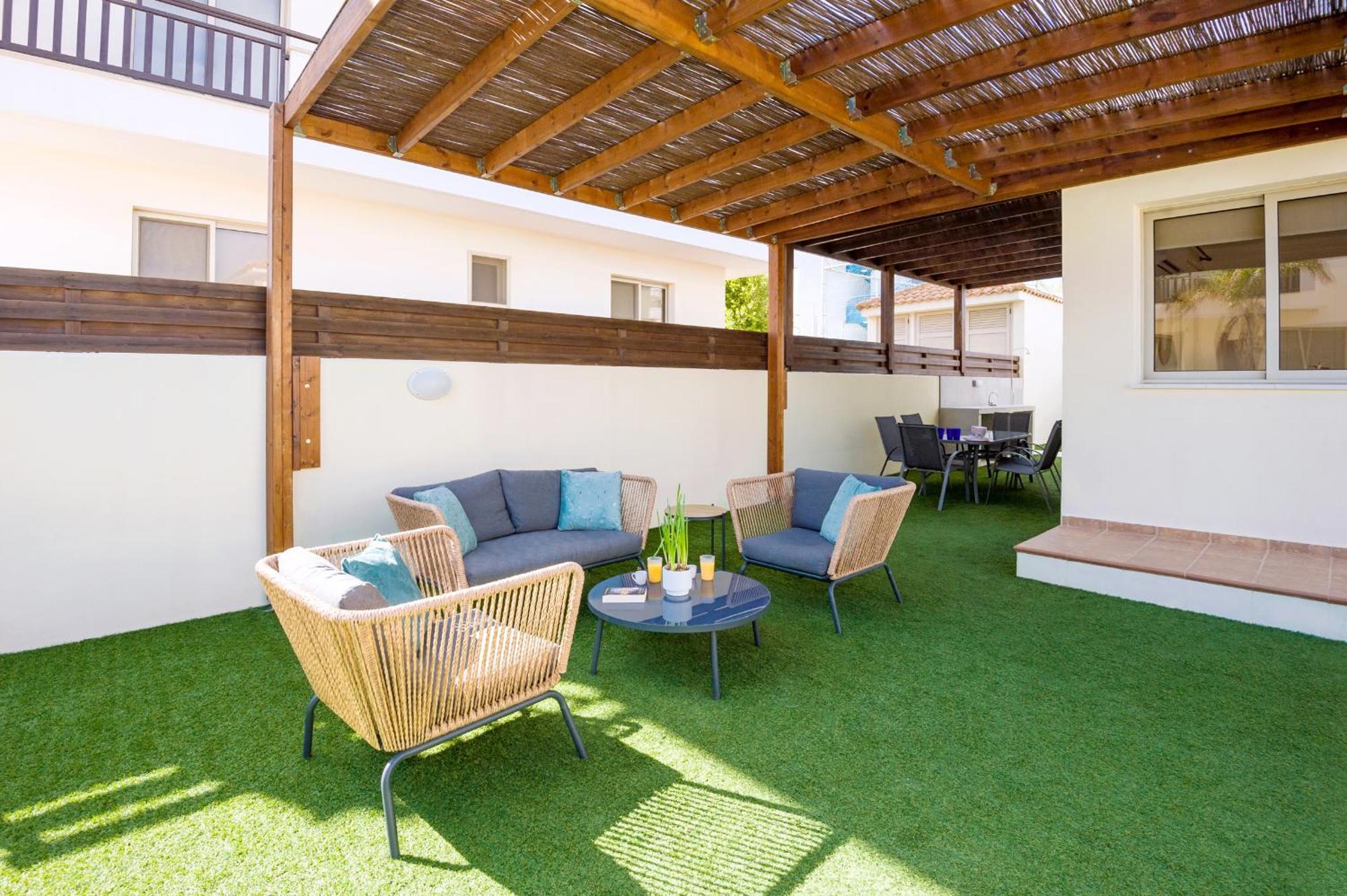Villa Oasis Pernera ภายนอก รูปภาพ